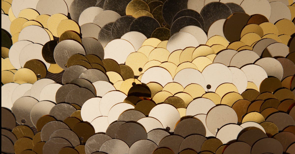 find out everything you need to know about the disc bulge, a common condition of the spine. learn to identify the symptoms, causes, and available treatment options to relieve pain and improve your well-being.